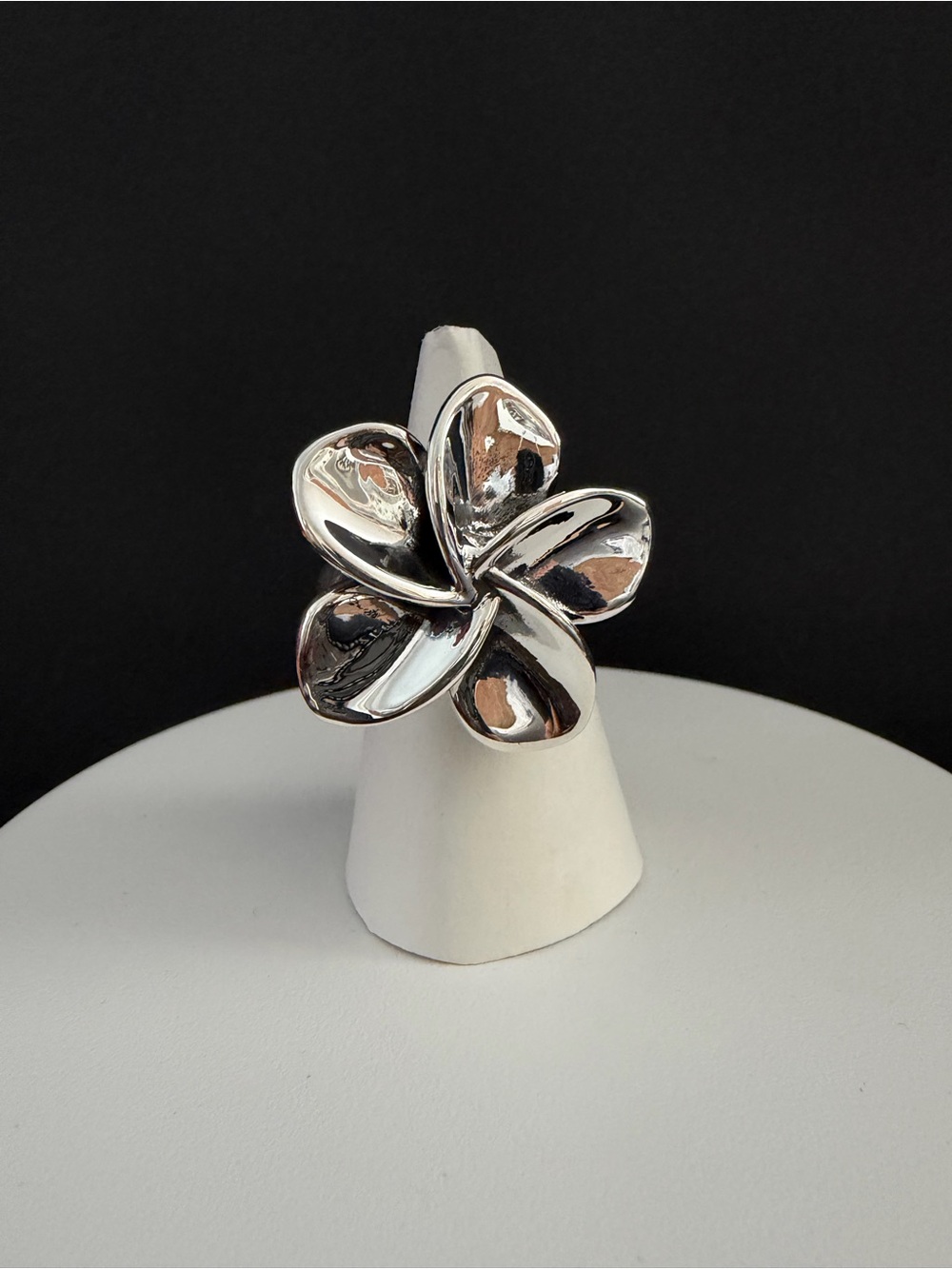 Sterling Silver 925 ring size 9 Floral Ring